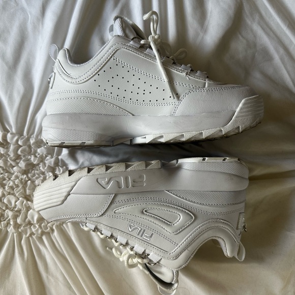 FILA Disrupter 2, chunky all white sneakers, size 6 US - Picture 3 of 3